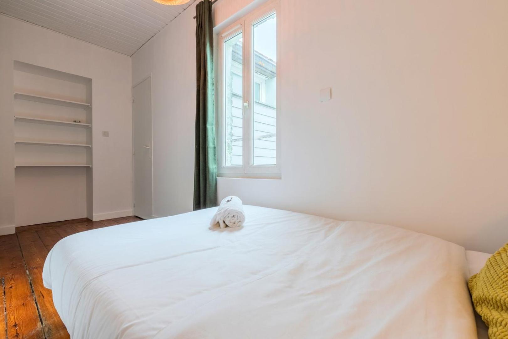 2-Bedroom Apartment Near Metro Lille Ngoại thất bức ảnh